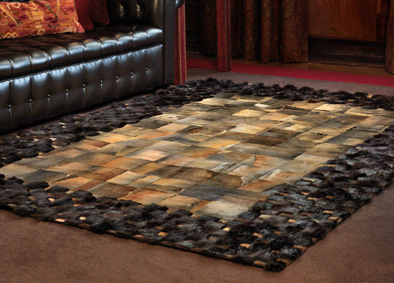 Onno Fur: Handmade rug with various leather and fur - flexibility in colors and sizes